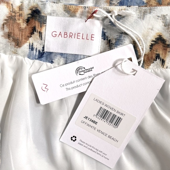 Gabrielle Venice Beach Skirt - Off-White & Blue Print - Picture 5 of 7